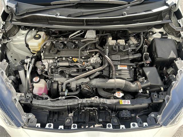 ヤリス ハイブリッドZ 純正ディスプレイオーディオ (FM/AM/BT/Miracast/USB) トヨタセーフティーセンス シートヒーター クルーズコントロール バックカメラ 電格ミラー LTA PCS(32枚目)