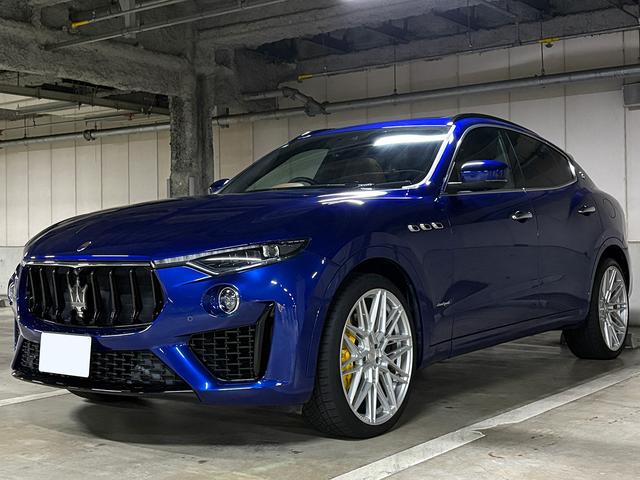 レヴァンテ グランスポーツ　パノラマＳＲ　ＶＯＳＳＥＮ２２インチＡＷ　イエローキャリパー　ローダウン　エアサス　スカイフックシステム　ＬＥＤヘッドライト　ブラウンレザー　ソフトクローズドア　アダプティブＣ　ＢＳＡ　ＣａｒＰｌａｙ（21枚目）