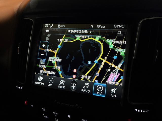 レヴァンテ グランスポーツ　パノラマＳＲ　ＶＯＳＳＥＮ２２インチＡＷ　イエローキャリパー　ローダウン　エアサス　スカイフックシステム　ＬＥＤヘッドライト　ブラウンレザー　ソフトクローズドア　アダプティブＣ　ＢＳＡ　ＣａｒＰｌａｙ（46枚目）