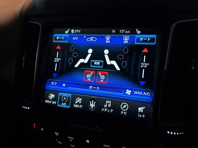 レヴァンテ グランスポーツ　パノラマＳＲ　ＶＯＳＳＥＮ２２インチＡＷ　イエローキャリパー　ローダウン　エアサス　スカイフックシステム　ＬＥＤヘッドライト　ブラウンレザー　ソフトクローズドア　アダプティブＣ　ＢＳＡ　ＣａｒＰｌａｙ（50枚目）