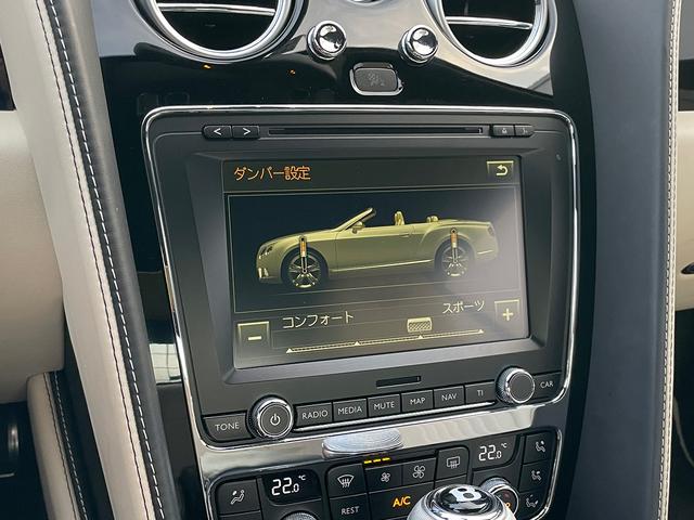 コンチネンタル ＧＴ　Ｖ８　Ｓコンバーチブル　左ハンドル　２１インチＡＷ　レッドキャリパー　ツートンレザーベージュインテリア　コントラストステッチ　デュオトーンステアハンドクロスステッチ　Ｆベンチレーション＆マッサージ付　ヘッドレストエンボス（10枚目）