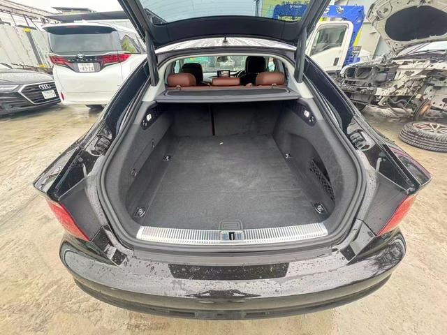 A7スポーツバック 3.0TFSIクワトロ 電動シート Bluetooth 4WD ETC ナビ パーキングアシスト リアエアコン レザーシート HDDナビ(9枚目)