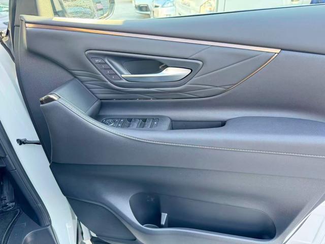 アルファードハイブリッド Z シートクーラー PWバックドア AHB オットマン スマートキー Bluetooth接続 ナビ クルーズコントロール LEDヘッドランプ シートヒーター ETC2.0 3列シート オートライト USB(28枚目)