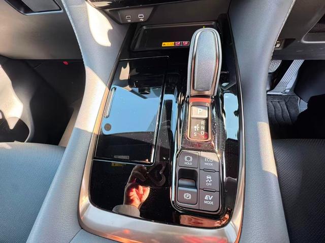 アルファードハイブリッド Z シートクーラー PWバックドア AHB オットマン スマートキー Bluetooth接続 ナビ クルーズコントロール LEDヘッドランプ シートヒーター ETC2.0 3列シート オートライト USB(33枚目)