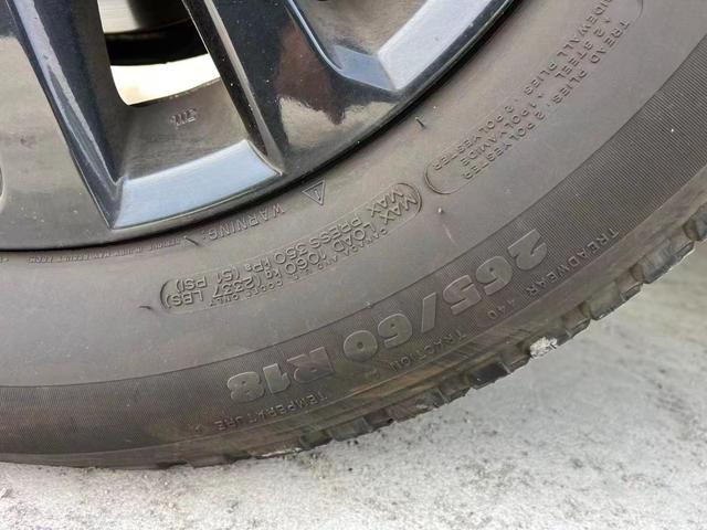 ランドクルーザープラド TX Lパッケージ 70thアニバーサリーリミテッド パートタイム4WD BTオーディオ LEDランプ オートエアコン 革シート スマートキー ETC キーレス クルーズコントロール ABS 横滑り防止装置 ルーフレール エアバッグ オートハイビーム(42枚目)