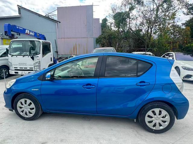 アクア S BLUETOOTH キーレスエントリ 安全ボディ オートエアコン デュアルエアバック ESC パワーウィンドウ SRS パワーステアリング ABS アイストップ(5枚目)