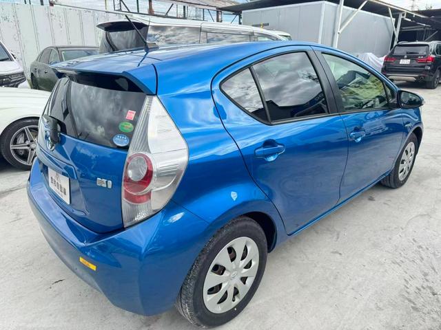 アクア S BLUETOOTH キーレスエントリ 安全ボディ オートエアコン デュアルエアバック ESC パワーウィンドウ SRS パワーステアリング ABS アイストップ(6枚目)