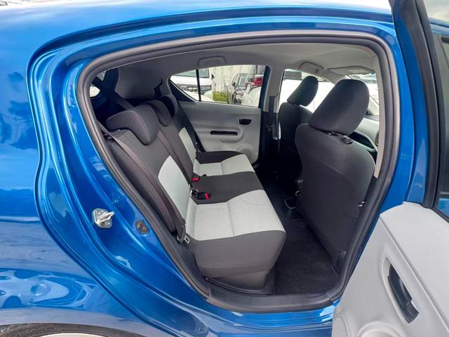 アクア S BLUETOOTH キーレスエントリ 安全ボディ オートエアコン デュアルエアバック ESC パワーウィンドウ SRS パワーステアリング ABS アイストップ(12枚目)