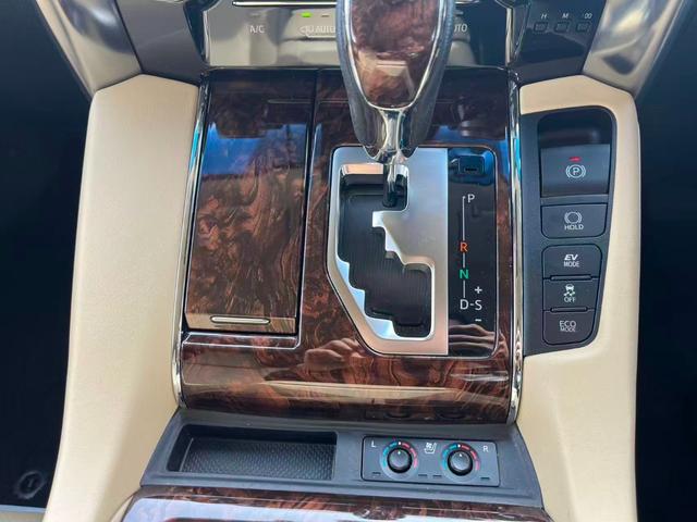 アルファードハイブリッド Ｇ　Ｆパッケージ（32枚目）