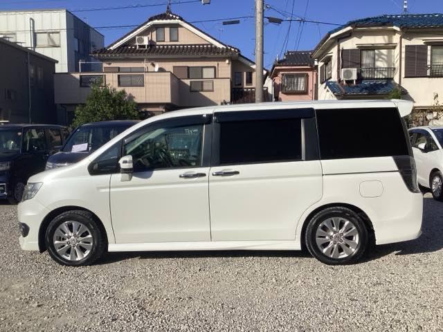 ステップワゴンスパーダ Ｚクールスピリット　ギャザスメモリーナビ＆Ｒカメラ、電動スライドドア、ＥＴＣ、フルオートエアコン　バックカメ　キーフリー　横滑防止　ＤＶＤ視聴可能　パワーウインドウ　禁煙　Ａクルーズ　三列シート　運転席エアバック　ＡＢＳ（28枚目）