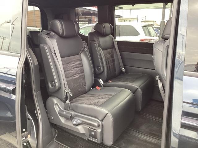 ステップワゴン ｅ：ＨＥＶスパーダプレミアムライン　禁煙車　ホンダセンシング　１１．４インチホンダコネクトナビ＆マルチビューカメラ　ドラレコ　電動スライドドア　サイドエアバック　ＥＴＣ　ブラインドスポットインフォメーション　フルオートエアコン　Ｆセグ（32枚目）