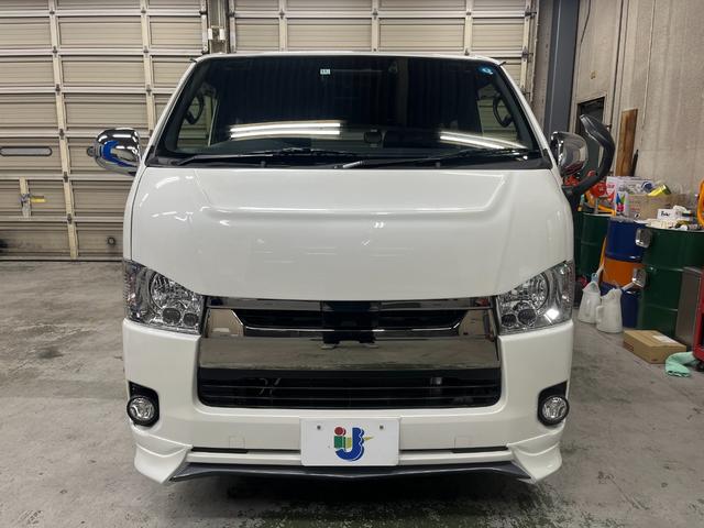 コメントよろしくお願いしますハイエース　HIACE ボンネット　4型　ダークプライム