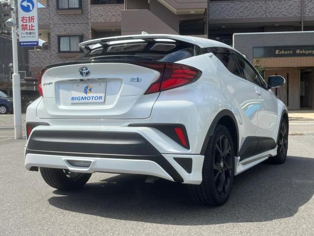 Ｃ－ＨＲ Ｇモードネロセーフティプラス３　エアロ／保証書／ディスプレイオーディオ／衝突安全装置／シートヒーター／全方位モニター／車線逸脱防止支援システム／パーキングアシスト　バックガイド／ドライブレコーダー　前後　衝突被害軽減システム　ＥＴＣ（3枚目）