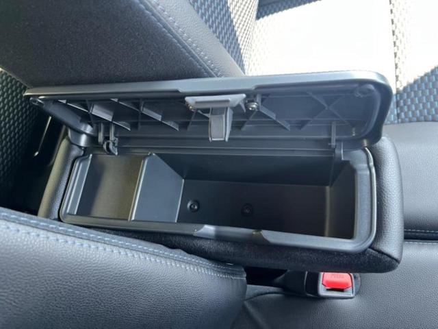 タント カスタムＸ　スマートアシスト（トヨタ・ダイハツ）／両側電動スライドドア／シートヒーター　前席／車線逸脱防止支援システム／届出済未使用車／ヘッドランプ　ＬＥＤ／ＵＳＢジャック／ＥＢＤ付ＡＢＳ／横滑り防止装置（28枚目）