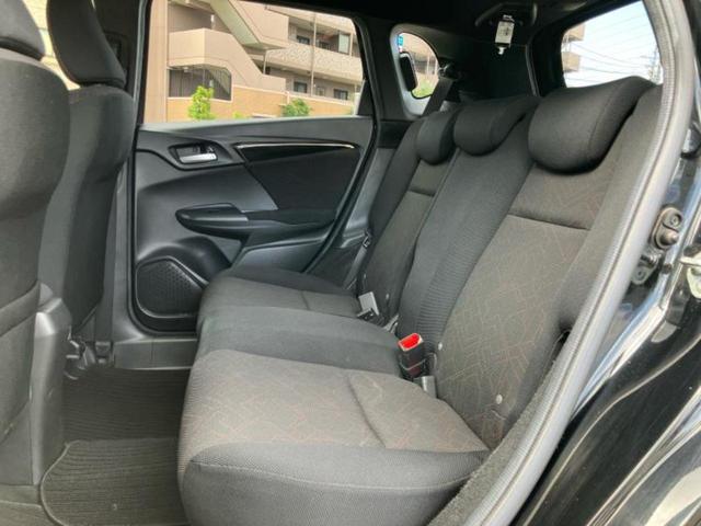 フィットハイブリッド ハイブリッド・Ｓパッケージ　新品タイヤ／ディスプレイオーディオ＋ナビ／パーキングアシスト　バックガイド／Ｂｌｕｅｔｏｏｔｈ接続／ＨＤＭＩ接続／ＥＴＣ／ＥＢＤ付ＡＢＳ／横滑り防止装置／アイドリングストップ　バックカメラ（7枚目）