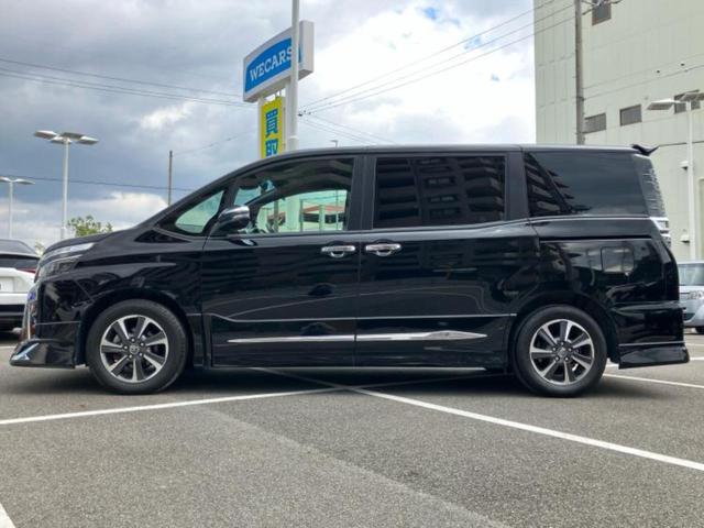 ヴォクシー ZSキラメキ モデリスタエアロ/純正 10インチ HDDナビ/フリップダウンモニター 純正 12.1インチ/トヨタセーフティセンス/両側電動スライドドア/パーキングアシスト バックガイド 衝突被害軽減システム(2枚目)