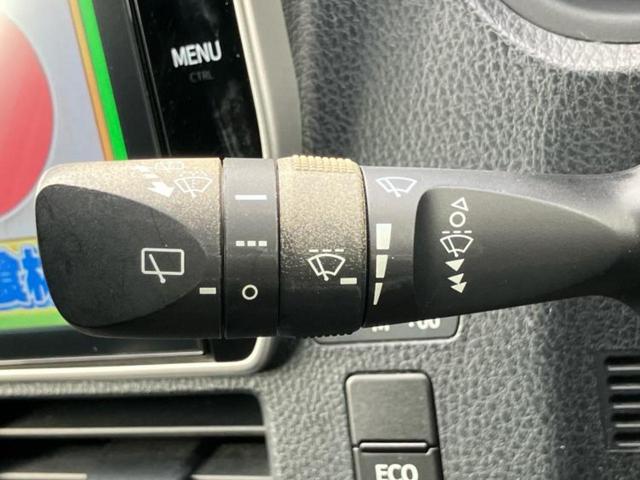 ヴォクシー ZSキラメキ モデリスタエアロ/純正 10インチ HDDナビ/フリップダウンモニター 純正 12.1インチ/トヨタセーフティセンス/両側電動スライドドア/パーキングアシスト バックガイド 衝突被害軽減システム(16枚目)