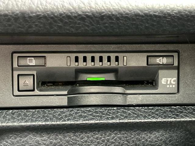 ヴォクシー ZSキラメキ モデリスタエアロ/純正 10インチ HDDナビ/フリップダウンモニター 純正 12.1インチ/トヨタセーフティセンス/両側電動スライドドア/パーキングアシスト バックガイド 衝突被害軽減システム(18枚目)