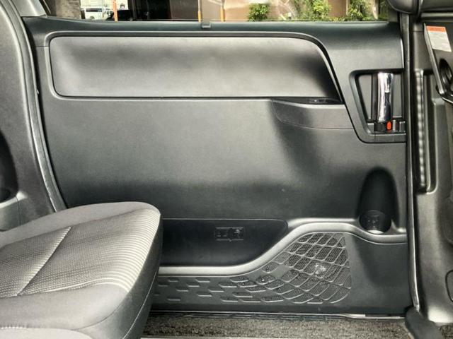 ヴォクシー ZSキラメキ モデリスタエアロ/純正 10インチ HDDナビ/フリップダウンモニター 純正 12.1インチ/トヨタセーフティセンス/両側電動スライドドア/パーキングアシスト バックガイド 衝突被害軽減システム(23枚目)