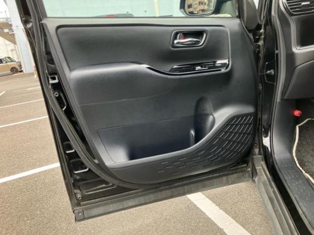 ヴォクシー ZSキラメキ モデリスタエアロ/純正 10インチ HDDナビ/フリップダウンモニター 純正 12.1インチ/トヨタセーフティセンス/両側電動スライドドア/パーキングアシスト バックガイド 衝突被害軽減システム(24枚目)