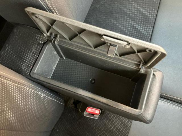 タント カスタムRSトップエディションSA 保証書/社外 SDナビ/衝突安全装置/両側電動スライドドア/シート ハーフレザー/ヘッドランプ LED/Bluetooth接続/ETC/EBD付ABS/横滑り防止装置/アイドリングストップ(28枚目)