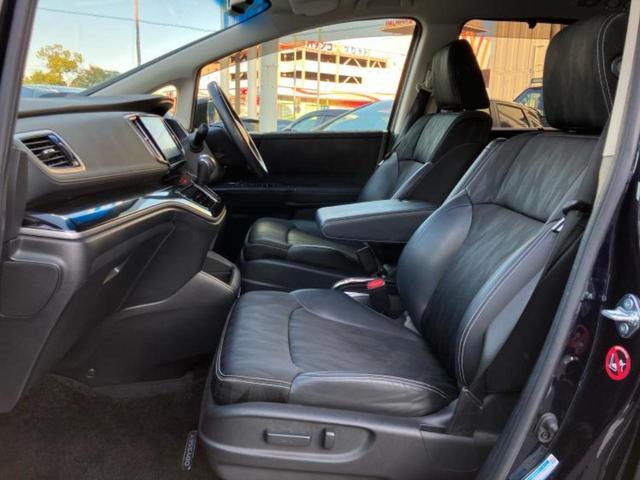 オデッセイハイブリッド ハイブリッドアブソルート・EXホンダセンシング 新品タイヤ/純正 9インチ SDナビ/フリップダウンモニター 純正 11インチ/ホンダセンシング/両側電動スライドドア/シートヒーター 前席/マルチビューカメラシステム/シート ハーフレザー 記録簿(7枚目)