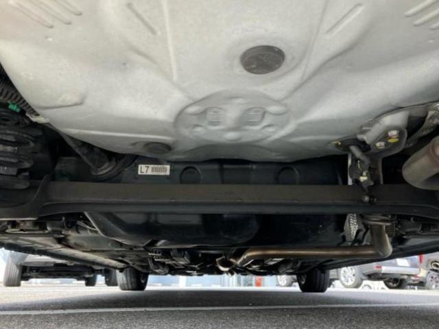 スペイド Fクイーン2 新品タイヤ/保証書/社外 SDナビ/衝突安全装置/電動スライドドア/車線逸脱防止支援システム/ヘッドランプ LED/ETC/EBD付ABS/横滑り防止装置/アイドリングストップ/フルセグTV 記録簿(37枚目)