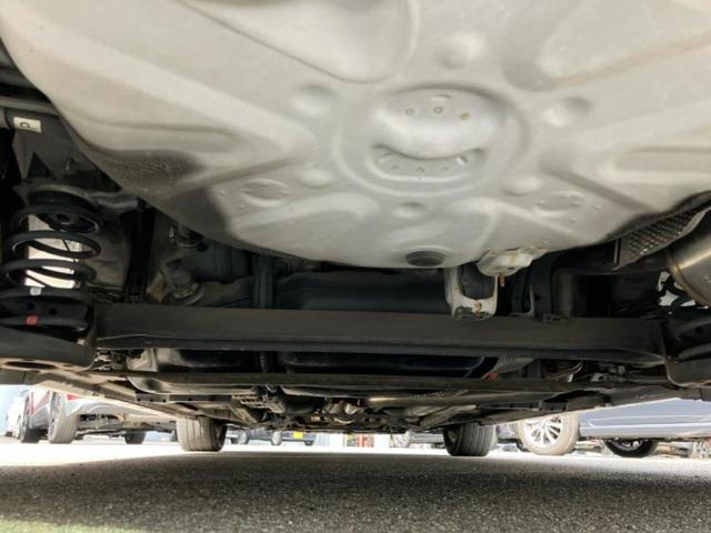 プリウス S 新品タイヤ/純正 SDナビ/ETC/EBD付ABS/横滑り防止装置/アイドリングストップ/ワンセグTV/DVD/エアバッグ 運転席/エアバッグ 助手席/エアバッグ サイド DVD再生 盗難防止装置(38枚目)