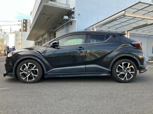 Ｃ－ＨＲ Ｇ　新品タイヤ／純正エアロ／社外　９インチ　ＳＤナビ／衝突安全装置／シートヒーター　前席／車線逸脱防止支援システム／シート　合皮／ヘッドランプ　ＬＥＤ／Ｂｌｕｅｔｏｏｔｈ接続／ＥＴＣ／ＥＢＤ付ＡＢＳ（2枚目）