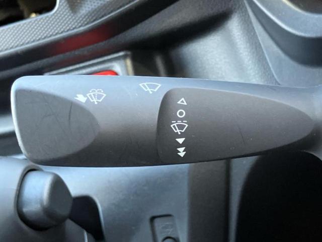 ミライース L オートステップ/ABS/横滑り防止装置/アイドリングストップ/禁煙車/キーレス/パワーステアリング/オートライト/マニュアルエアコン/UVカットガラス/デュアルエアバッグ/アクセサリーソケット(12枚目)