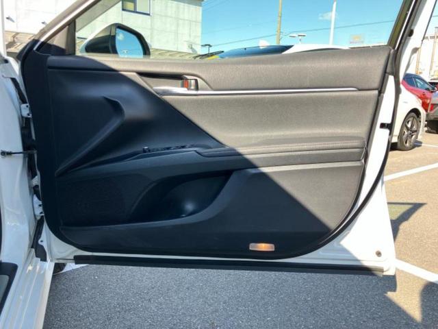 カムリ Ｇレザーパッケージ　新品タイヤ／ＪＢＬ／純正　ＳＤナビ／衝突安全装置／シートヒーター／車線逸脱防止支援システム／ヘッドランプ　ＬＥＤ／Ｂｌｕｅｔｏｏｔｈ接続／ＥＴＣ／ＥＢＤ付ＡＢＳ／横滑り防止装置　衝突被害軽減システム（19枚目）