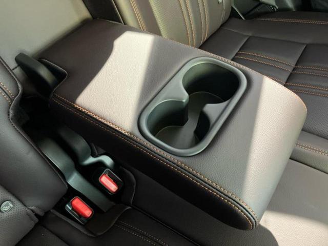 ZR-V eHEV Z 新品タイヤ/ディスプレイオーディオ+ナビ/衝突安全装置/シートヒーター/全方位モニター/車線逸脱防止支援システム/シート 合皮/電動バックドア/ヘッドランプ LED/Bluetooth接続 電動シート(34枚目)