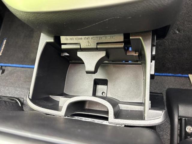 セレナ eパワーハイウェイスターV 純正 9インチ SDナビ/衝突安全装置/両側電動スライドドア/車線逸脱防止支援システム/ヘッドランプ LED/ETC/EBD付ABS/横滑り防止装置/アイドリングストップ/フルセグTV レーンアシスト(44枚目)