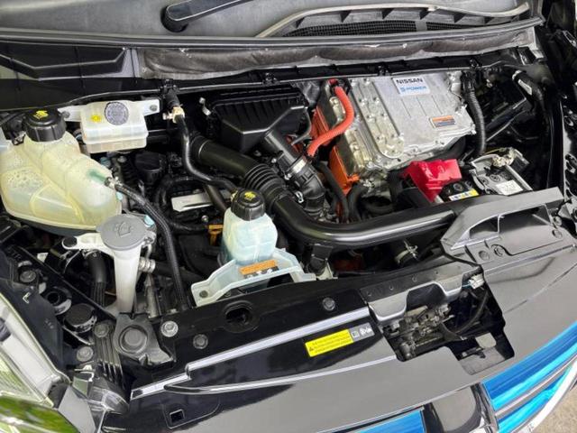 セレナ eパワーハイウェイスターV 純正 9インチ SDナビ/衝突安全装置/両側電動スライドドア/車線逸脱防止支援システム/ヘッドランプ LED/ETC/EBD付ABS/横滑り防止装置/アイドリングストップ/フルセグTV レーンアシスト(62枚目)