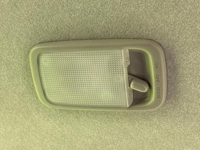 ミライース Ｌ　新品タイヤ／保証書／アイドリングストップ／禁煙車／エアバッグ　運転席／エアバッグ　助手席／パワーウインドウ／パワーステアリング／オートライト／マニュアルエアコン／取扱説明書／デュアルエアバッグ（17枚目）