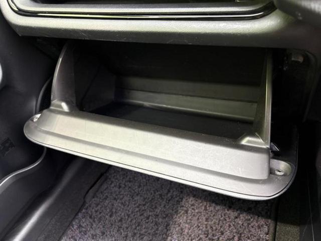 アクア Ｓスタイルブラック　保証書／純正　９インチ　ＳＤナビ／衝突安全装置／車線逸脱防止支援システム／ヘッドランプ　ＬＥＤ／Ｂｌｕｅｔｏｏｔｈ接続／ＨＤＭＩ接続／ＥＴＣ／ＥＢＤ付ＡＢＳ／横滑り防止装置／アイドリングストップ（35枚目）