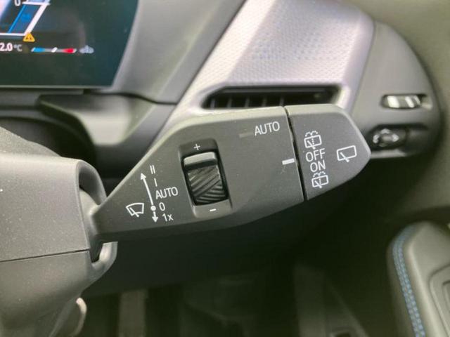 １シリーズ １２０Ｍスポーツ　保証書／カーナビゲーション／全方位モニター／車線逸脱防止支援システム／電動バックドア／ヘッドランプ　ＬＥＤ／Ｂｌｕｅｔｏｏｔｈ接続／ＥＢＤ付ＡＢＳ／横滑り防止装置／アイドリングストップ　全周囲カメラ（14枚目）