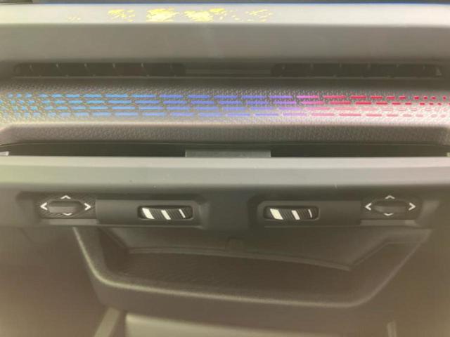 １シリーズ １２０Ｍスポーツ　保証書／カーナビゲーション／全方位モニター／車線逸脱防止支援システム／電動バックドア／ヘッドランプ　ＬＥＤ／Ｂｌｕｅｔｏｏｔｈ接続／ＥＢＤ付ＡＢＳ／横滑り防止装置／アイドリングストップ　全周囲カメラ（28枚目）