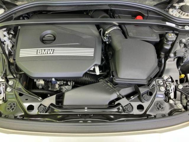 １シリーズ １２０Ｍスポーツ　保証書／カーナビゲーション／全方位モニター／車線逸脱防止支援システム／電動バックドア／ヘッドランプ　ＬＥＤ／Ｂｌｕｅｔｏｏｔｈ接続／ＥＢＤ付ＡＢＳ／横滑り防止装置／アイドリングストップ　全周囲カメラ（52枚目）
