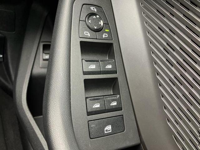 1シリーズ 120 純正 ナビ/衝突安全装置/全方位モニター/車線逸脱防止支援システム/ヘッドランプ LED/USBジャック/ETC/EBD付ABS/横滑り防止装置/アイドリングストップ/クルーズコントロール 電動シート(18枚目)