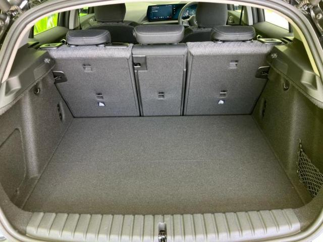 1シリーズ 120 純正 ナビ/衝突安全装置/全方位モニター/車線逸脱防止支援システム/ヘッドランプ LED/USBジャック/ETC/EBD付ABS/横滑り防止装置/アイドリングストップ/クルーズコントロール 電動シート(19枚目)