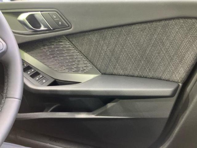 1シリーズ 120 純正 ナビ/衝突安全装置/全方位モニター/車線逸脱防止支援システム/ヘッドランプ LED/USBジャック/ETC/EBD付ABS/横滑り防止装置/アイドリングストップ/クルーズコントロール 電動シート(20枚目)