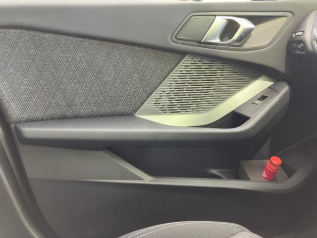 1シリーズ 120 純正 ナビ/衝突安全装置/全方位モニター/車線逸脱防止支援システム/ヘッドランプ LED/USBジャック/ETC/EBD付ABS/横滑り防止装置/アイドリングストップ/クルーズコントロール 電動シート(21枚目)