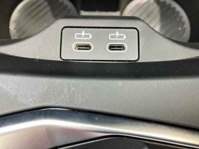 1シリーズ 120 純正 ナビ/衝突安全装置/全方位モニター/車線逸脱防止支援システム/ヘッドランプ LED/USBジャック/ETC/EBD付ABS/横滑り防止装置/アイドリングストップ/クルーズコントロール 電動シート(34枚目)