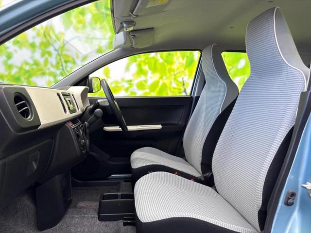 アルト F EBD付ABS/横滑り防止装置/エアバッグ 運転席/エアバッグ 助手席/パワーウインドウ/キーレス/パワーステアリング/マニュアルエアコン/取扱説明書/ユーザー買取車/セキュリティアラーム(6枚目)