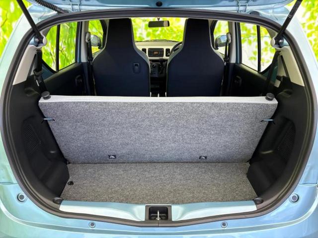 アルト F EBD付ABS/横滑り防止装置/エアバッグ 運転席/エアバッグ 助手席/パワーウインドウ/キーレス/パワーステアリング/マニュアルエアコン/取扱説明書/ユーザー買取車/セキュリティアラーム(8枚目)