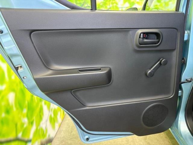 アルト F EBD付ABS/横滑り防止装置/エアバッグ 運転席/エアバッグ 助手席/パワーウインドウ/キーレス/パワーステアリング/マニュアルエアコン/取扱説明書/ユーザー買取車/セキュリティアラーム(22枚目)
