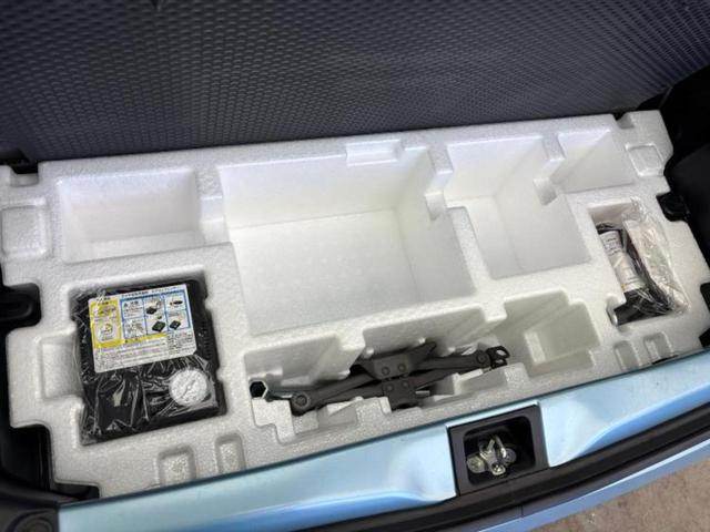 アルト F EBD付ABS/横滑り防止装置/エアバッグ 運転席/エアバッグ 助手席/パワーウインドウ/キーレス/パワーステアリング/マニュアルエアコン/取扱説明書/ユーザー買取車/セキュリティアラーム(25枚目)