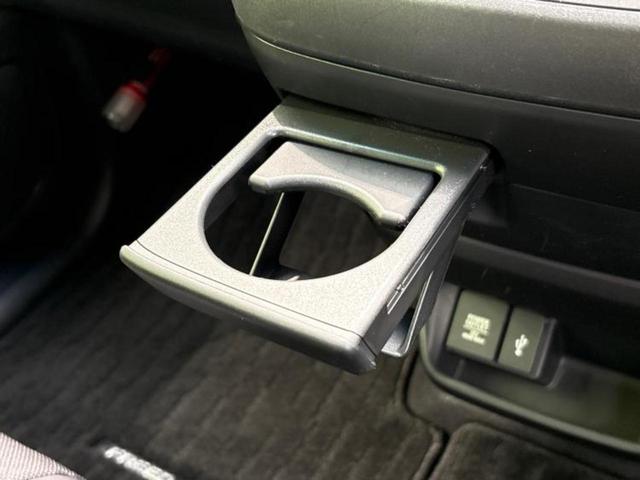 フリード Ｇホンダセンシング　新品タイヤ／保証書／純正　ＳＤナビ／ホンダセンシング／両側電動スライドドア／シートヒーター　前席／車線逸脱防止支援システム／シート　ハーフレザー／ドライブレコーダー　前後／ヘッドランプ　ＬＥＤ　禁煙車（42枚目）