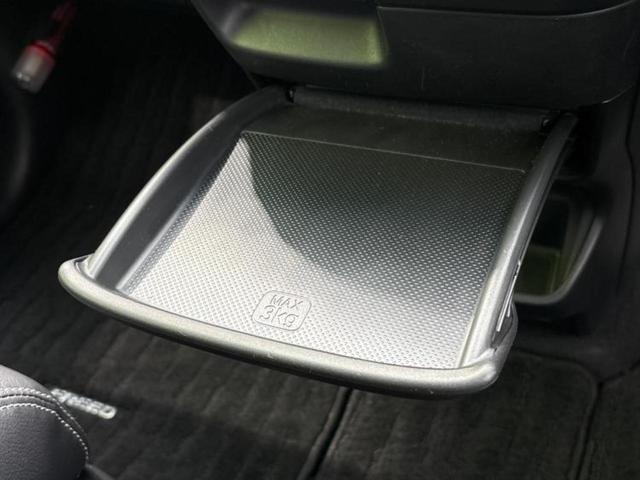 フリード Ｇホンダセンシング　新品タイヤ／保証書／純正　ＳＤナビ／ホンダセンシング／両側電動スライドドア／シートヒーター　前席／車線逸脱防止支援システム／シート　ハーフレザー／ドライブレコーダー　前後／ヘッドランプ　ＬＥＤ　禁煙車（43枚目）
